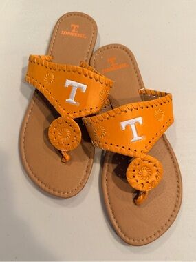 University of Tennessee | ladies Vols flip flop sandals. Size:: 8
